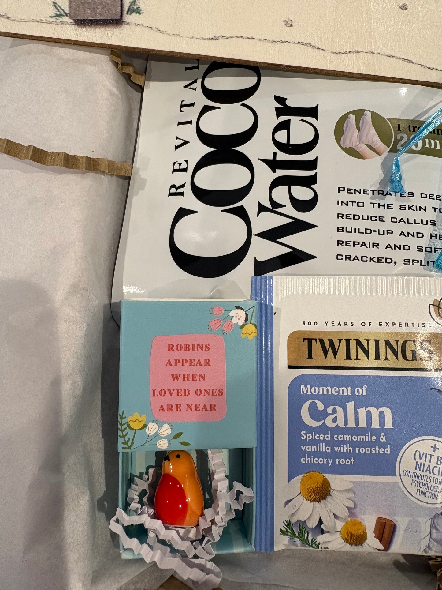 Robin Sympathy Keepsake Hamper