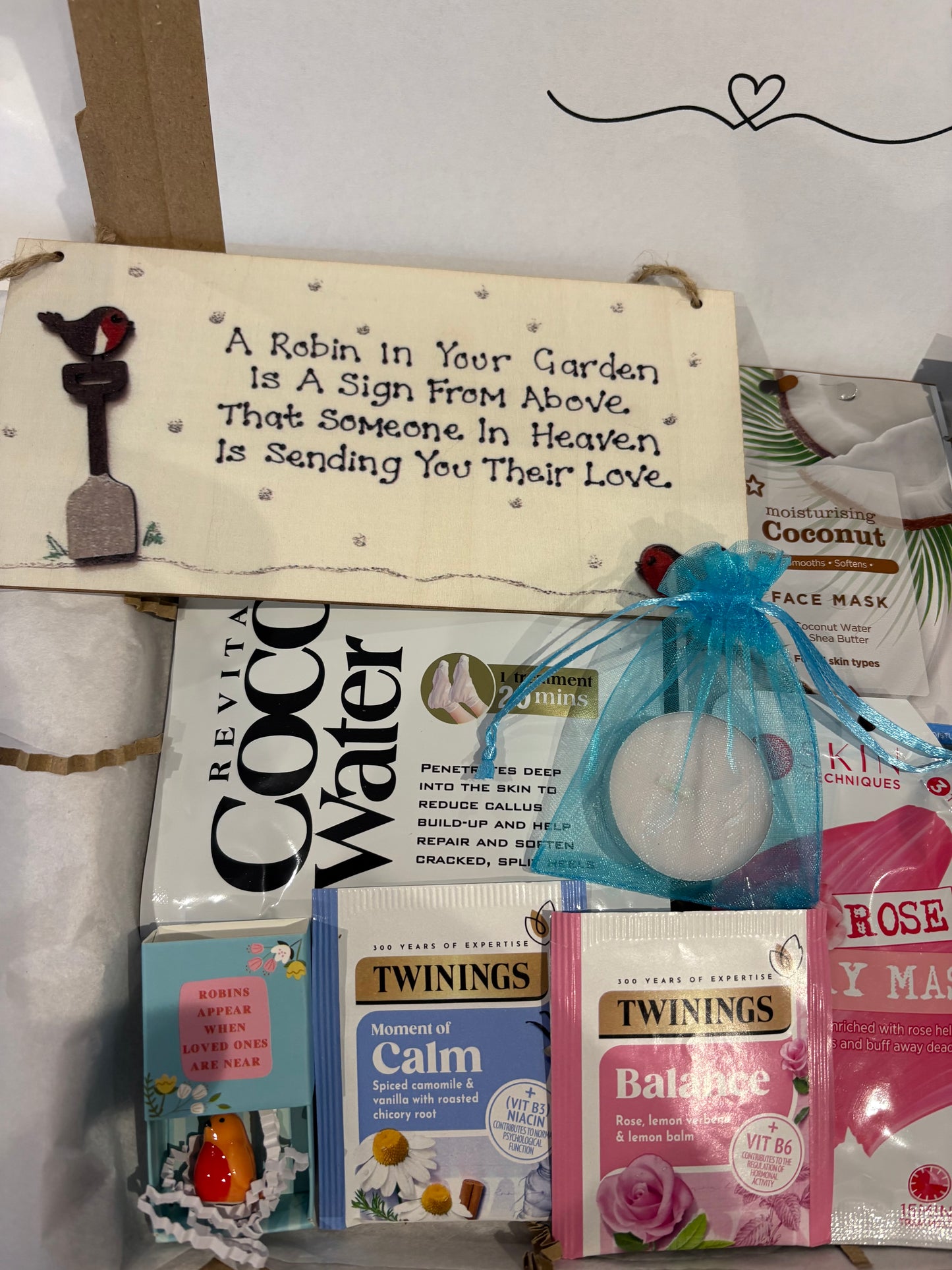 Robin Sympathy Keepsake Hamper